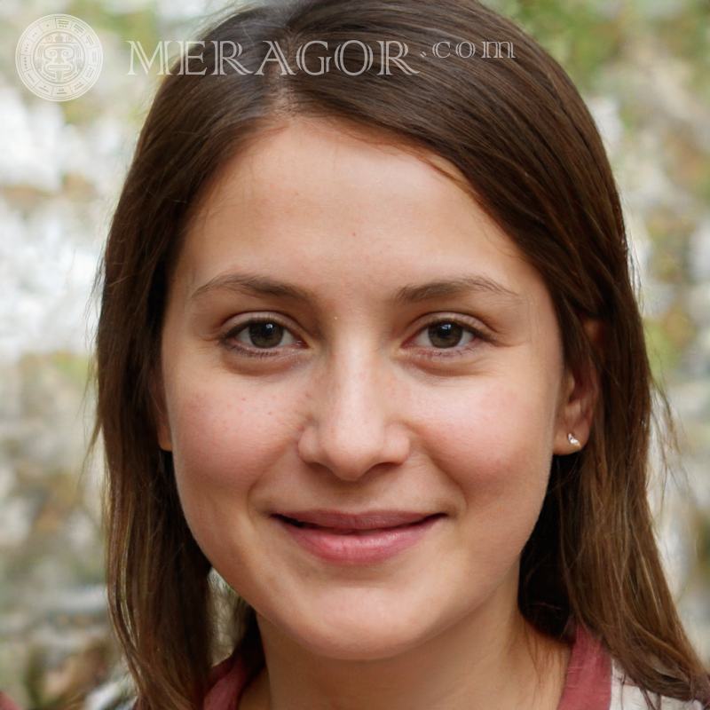 Portrait une fille aux cheveux bruns sur un avatar Visages de petites filles Européens Russes Petites filles