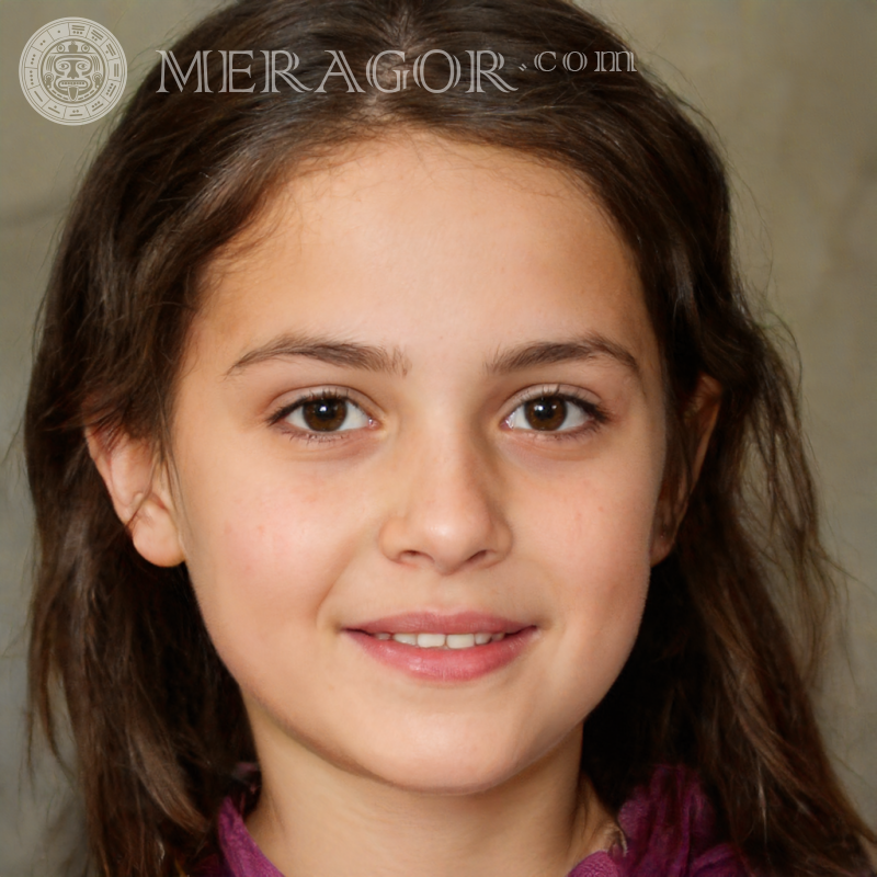 Retrato de una niña en la foto de perfil de 14 años Rostros de niñas pequeñas Europeos Rusos Niñas