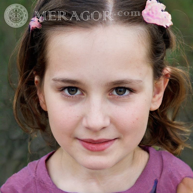 Портрет дівчинки 13 років Особи маленьких дівчаток Європейці Російські Дівчата