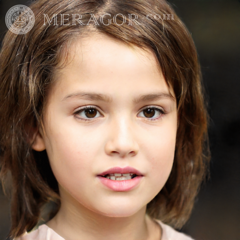 Photo une fille pour un avatar 150 par 150 pixels Visages de petites filles Européens Russes Petites filles