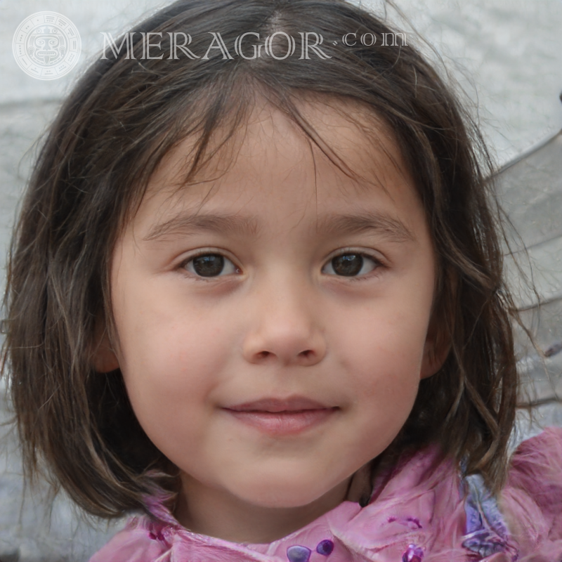 Photo de petites filles de 4 ans Visages de petites filles Européens Angels Petites filles
