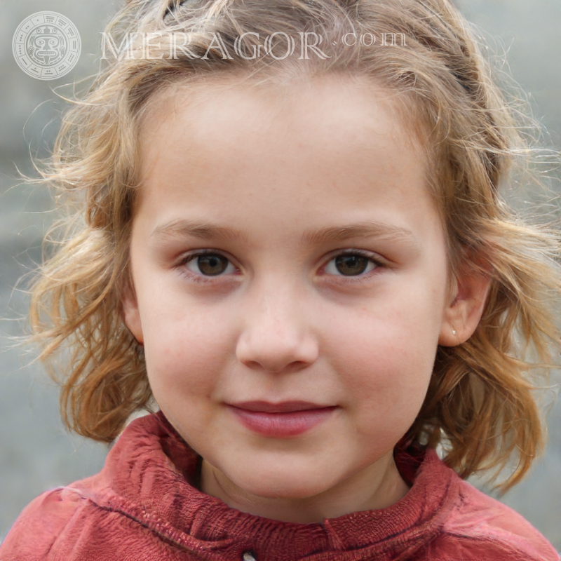 Visages de filles de 7 ans Visages de petites filles Européens Angels Petites filles
