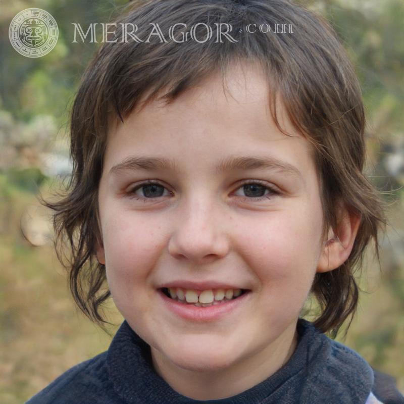 Portrait de filles sur la photo de profil Visages de petites filles Européens Russes Petites filles