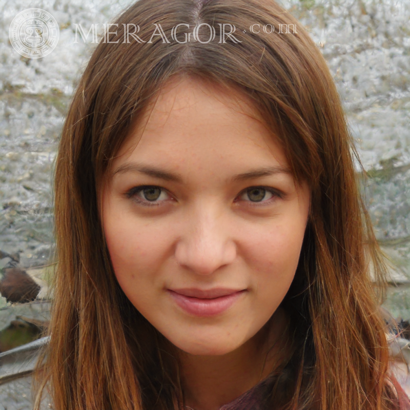 Foto de una chica decidida | 5 Rostros de niñas pequeñas Europeos Rusos Niñas