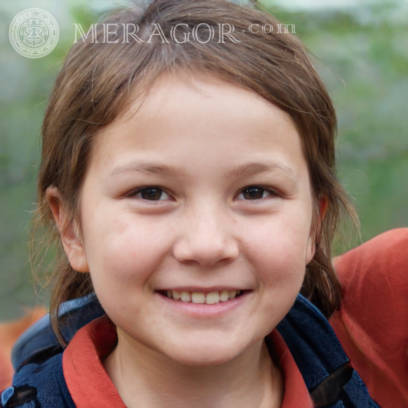 Träger eines aktiven Mädchens Gesichter von kleinen Mädchen Europäer Russen Maedchen