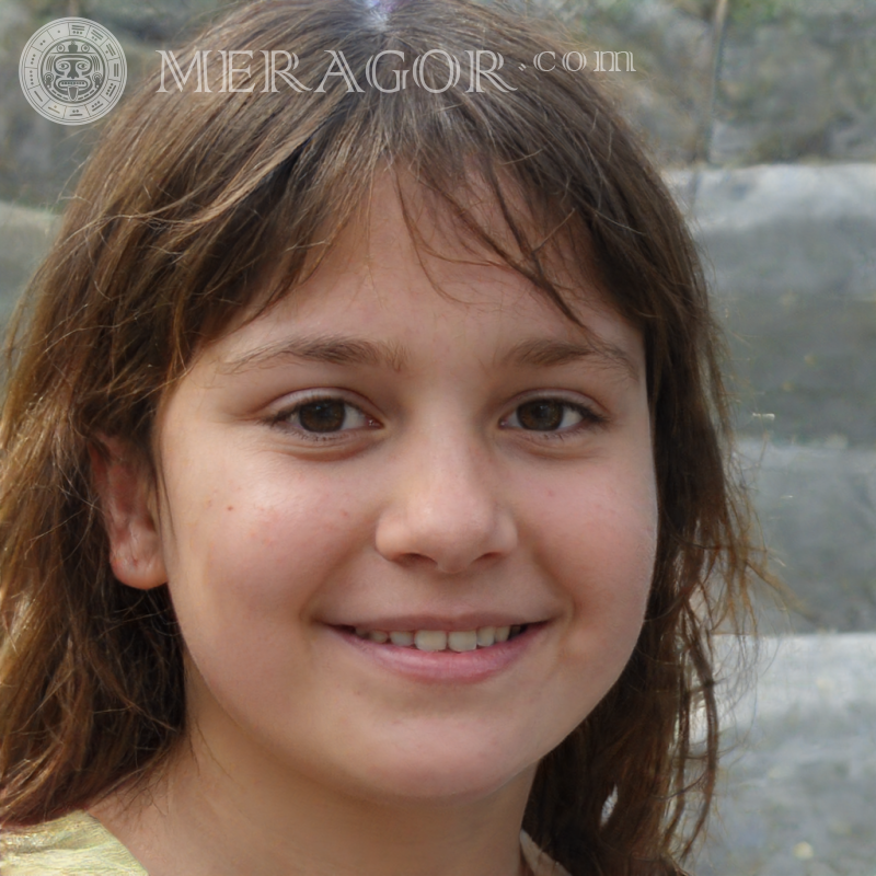 Photo une fille affectueuse Visages de petites filles Européens Russes Petites filles