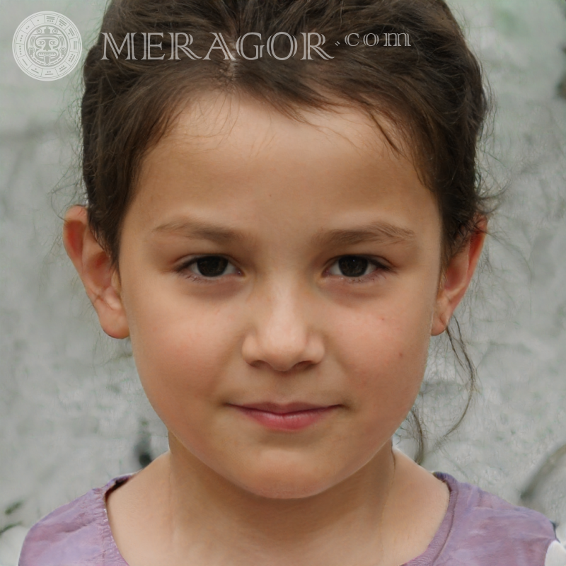 Foto eines kleinen Mädchens aus Myanmar Gesichter von kleinen Mädchen Europäer Russen Maedchen