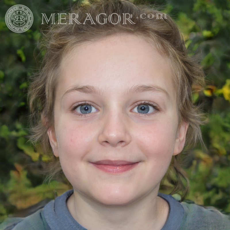 Fröhliches kleines Mädchen Foto-Download Gesichter von kleinen Mädchen Europäer Russen Maedchen
