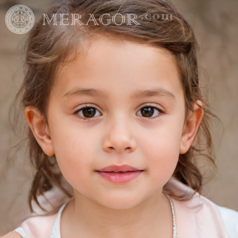 Niña silenciosa en avatar Rostros de niñas pequeñas Europeos Rusos Niñas
