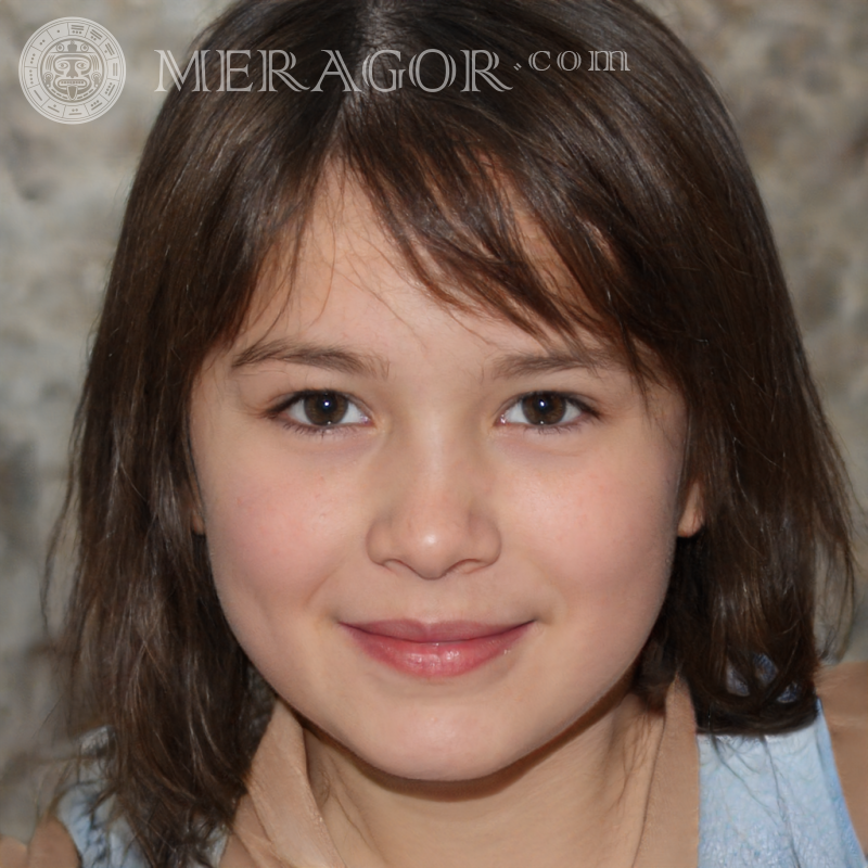 Foto de una niña con una linda sonrisa Rostros de niñas pequeñas Europeos Rusos Niñas