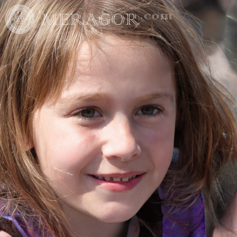 Cara de niña en el viento Rostros de niñas pequeñas Europeos Rusos Niñas