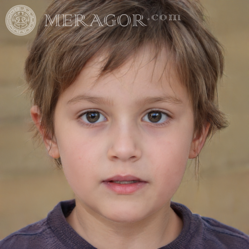 Retrato de un niño curioso Rostros de niñas pequeñas Europeos Rusos Niñas
