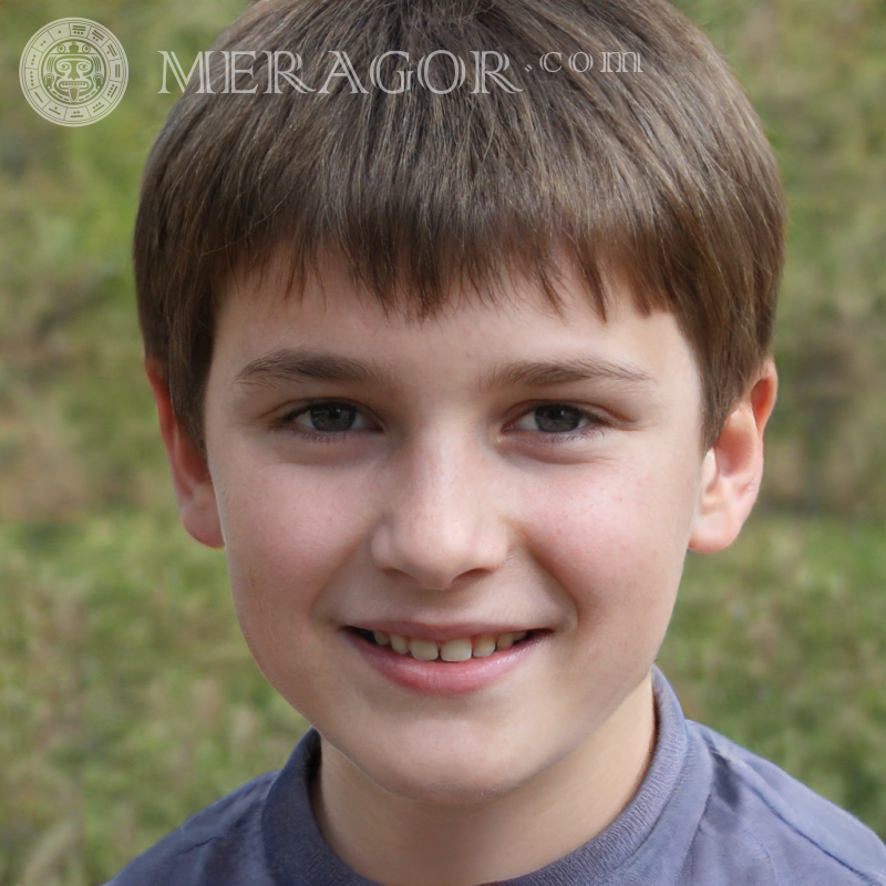 Baixe a foto do rosto de um menino alegre sem registro | 0 Rostos de meninos Europeus Russos Ucranianos