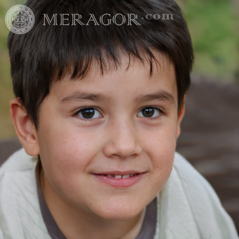 Téléchargez le visage un mignon garçon brun Pinterest Visages de garçons Européens Russes Ukrainiens