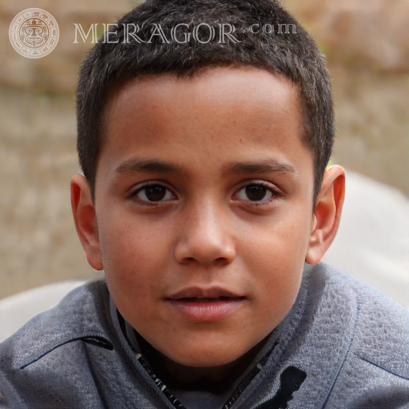 Laden Sie das Gesicht eines arabischen Jungen herunter LinkedIn Gesichter von Jungen Araber, Muslime Kindliche Jungen