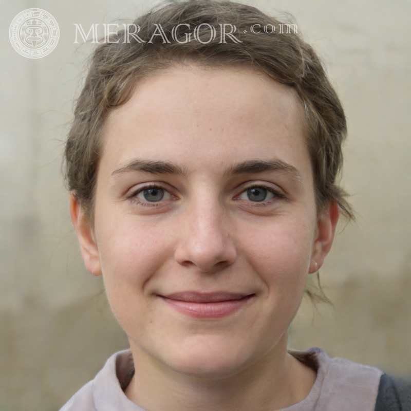 Gesicht eines Mädchens mit kurzen Haaren Foto Gesichter von Mädchen Europäer Russen Mädchen