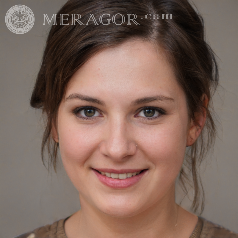 Foto de uma garota legal em sua foto de perfil Rostos de meninas adultas Europeus Russos Meninas adultas
