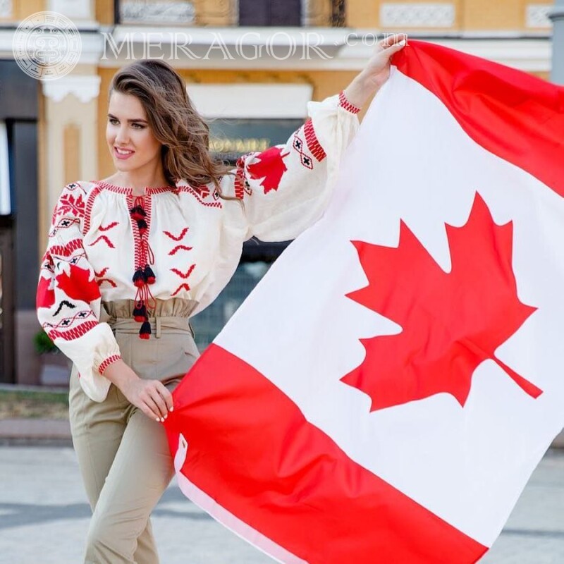 Фото канадської дівчини на аватарку Канадці