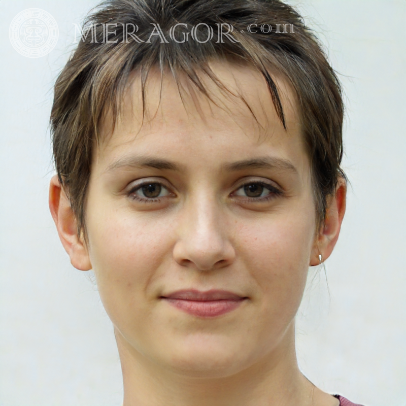 Menina adolescente polonesa com cabelo curto Poloneses Europeus Meninas adultas