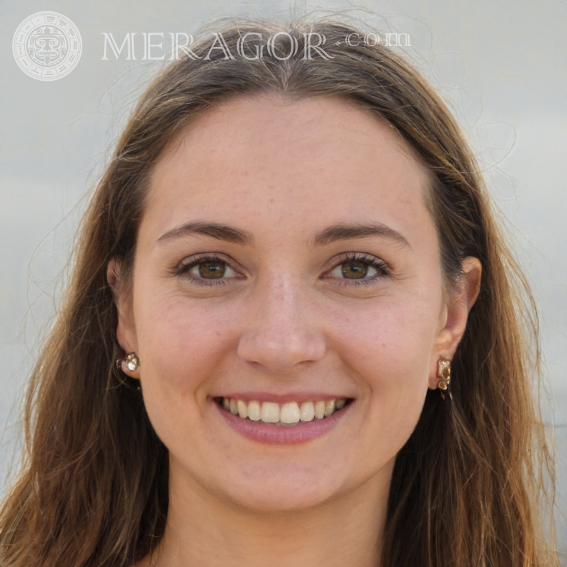 O rosto de uma sorridente menina polonesa Poloneses Europeus Meninas adultas