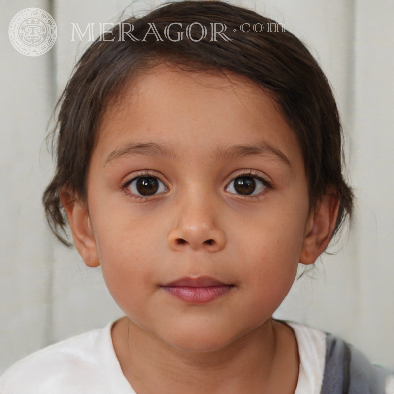 Photo de petite fille espagnole Noirs Brésiliens Européens Espagnols