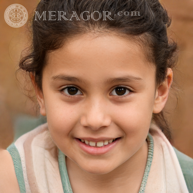 Портрет испанской маленькой девочки Темнокожие Бразильцы Европейцы Испанцы