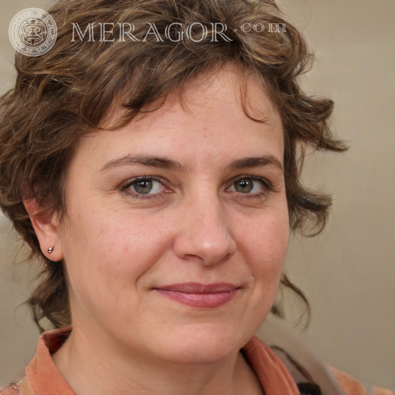 Rosto de mulher na foto do perfil na página de registro Poloneses Europeus Mulheres