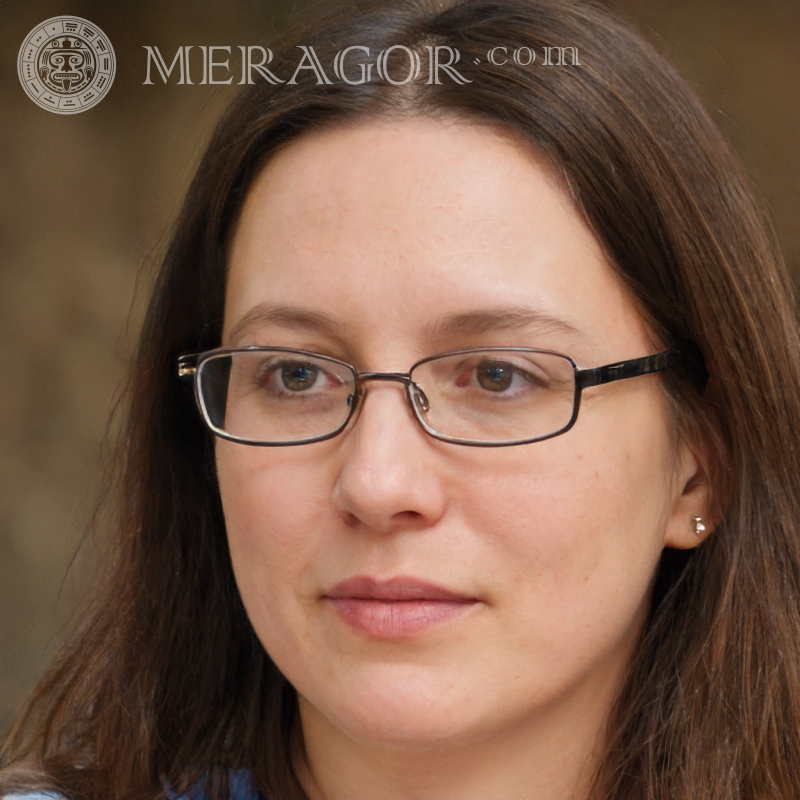 Mujer ucraniana con gafas en la foto de perfil Ucranianos Europeos Rusos