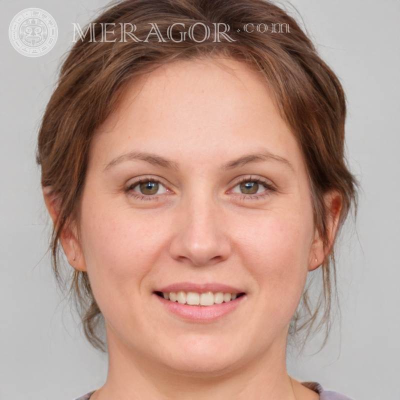 Ovaler Gesichtshaarschnitt bei 40 | 40 Russen Europäer Ukrainer