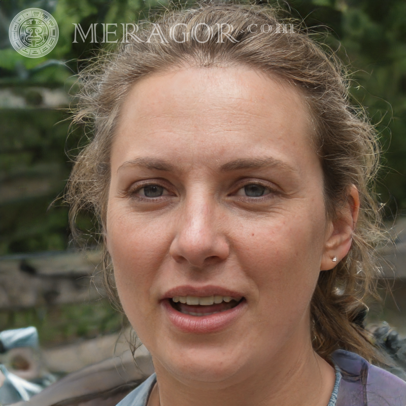 Лицо женщины с открытым ртом Украинцы Европейцы Русские