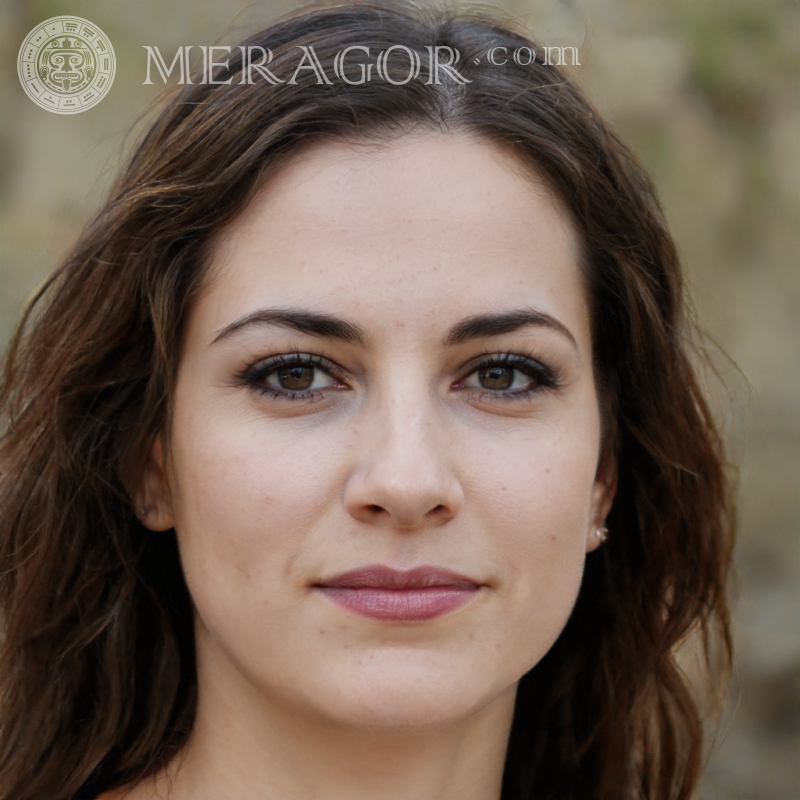 Portrait une femme sur avatar 33 ans Russes Européens Ukrainiens