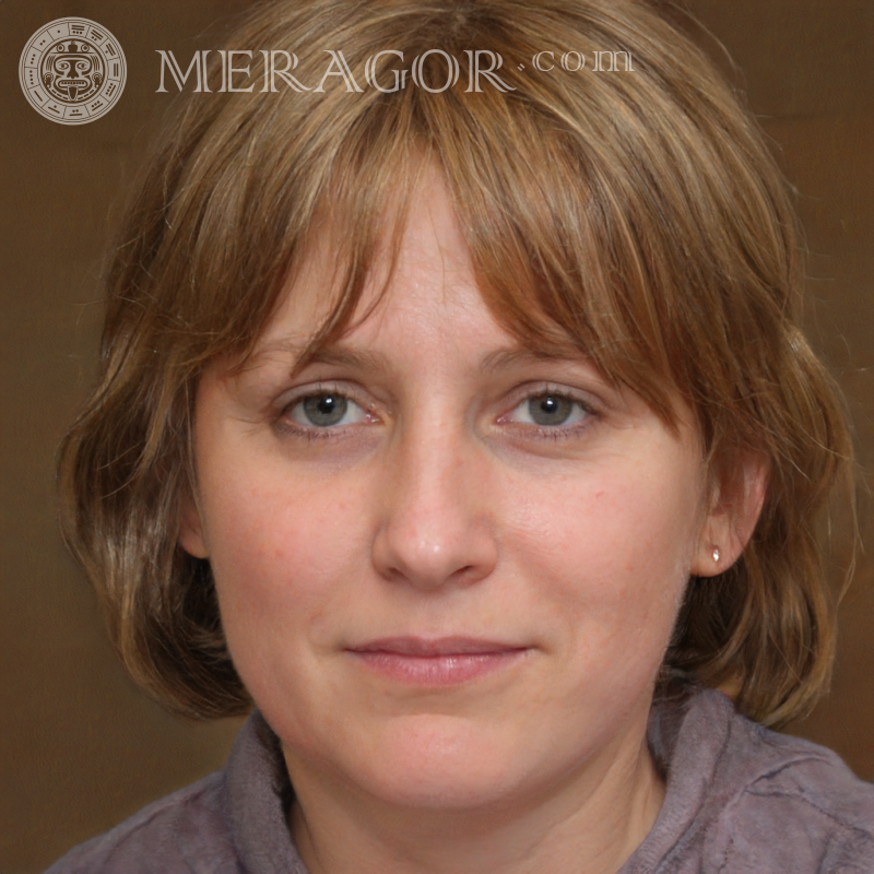 Mulher simples com olhos azuis Russos Europeus Ucranianos
