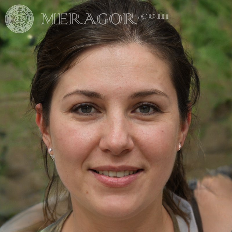 Hispanic woman's face photo in nature Spaniards Europeans Italians