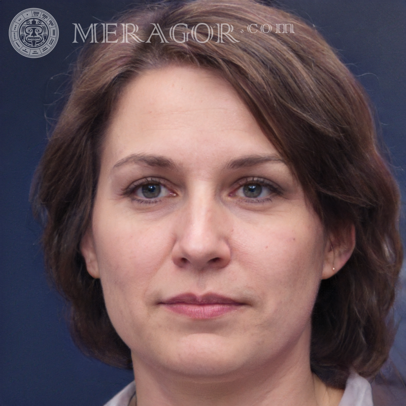 Жіноче обличчя без емоцій завантажити Українці Європейці Російські