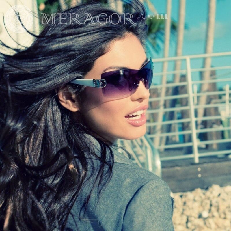 Morena con gafas de sol en avatar Morenas Gafas Niñas adultas