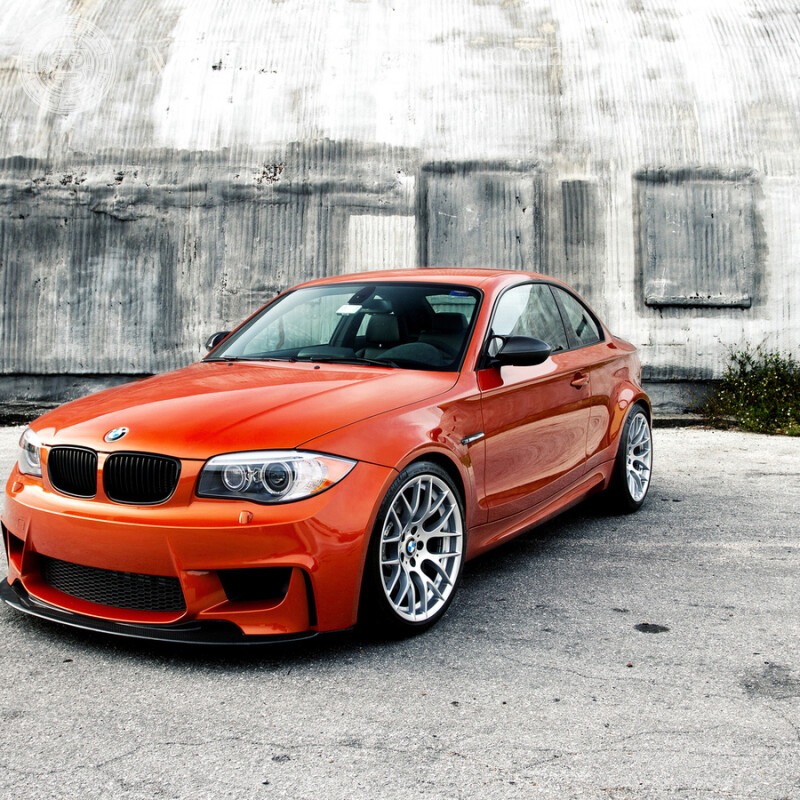 Foto del coche BMW en la foto de perfil de Facebook Autos Transporte