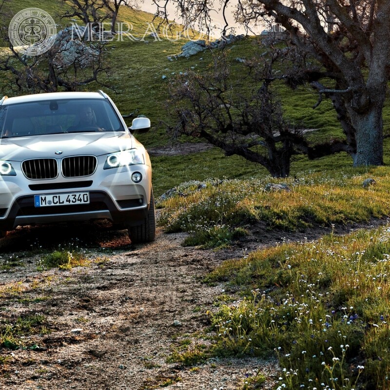 Photo de BMW sur l'avatar du gars dans le réseau social Les voitures Transport