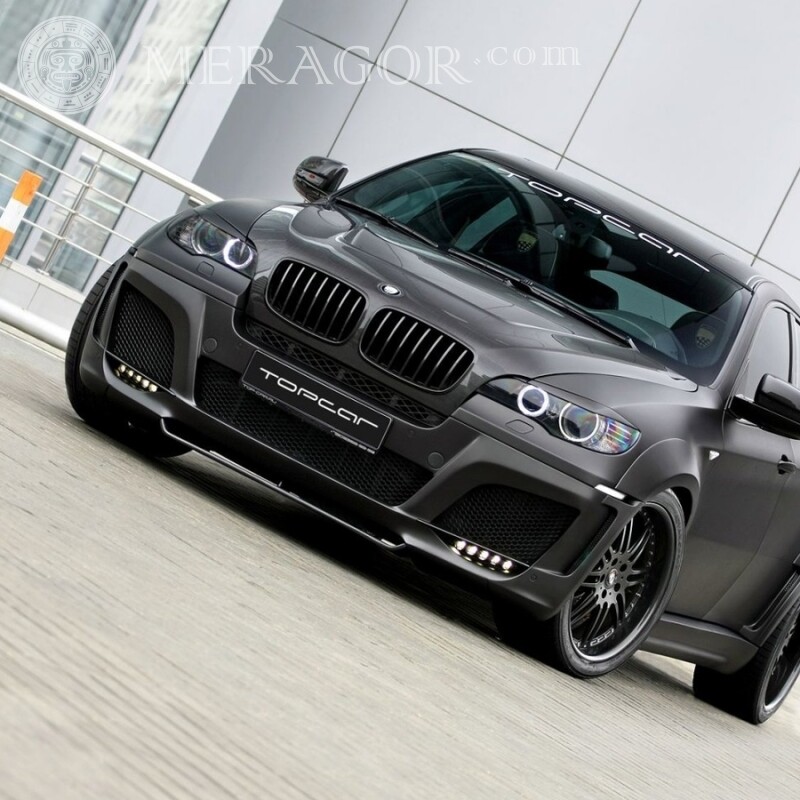 Foto de um BMW veloz para a foto do perfil de um cara Carros Transporte