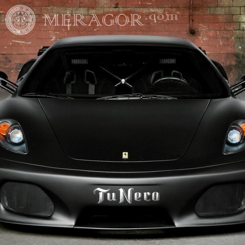 Descarga de fotos de Ferrari en el avatar de Facebook del hombre Autos Transporte