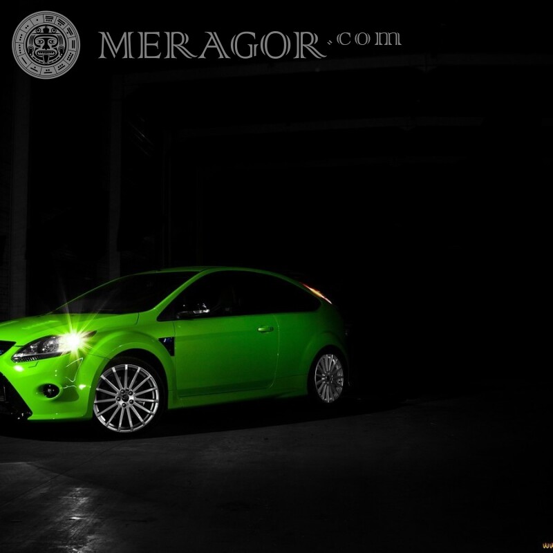 Download a photo to your profile picture of a stylish green Ford Cars Transport