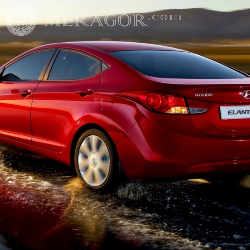 Vermelho elegante Hyundai baixe uma foto em um avatar de um cara Carros Transporte
