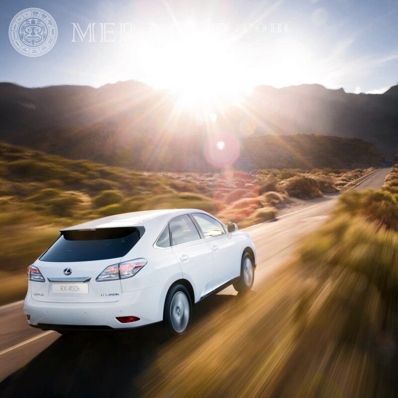 Téléchargez une photo d'une Lexus blanche sur votre photo de profil Les voitures Transport