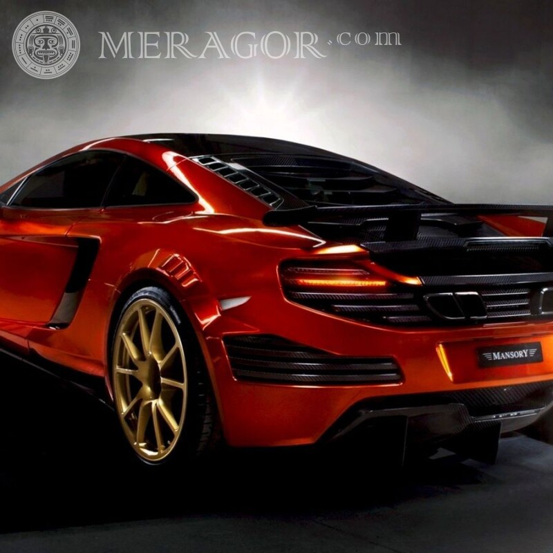 Descarga gratis una foto en la foto de perfil de un McLaren rojo de lujo para niña Autos Transporte