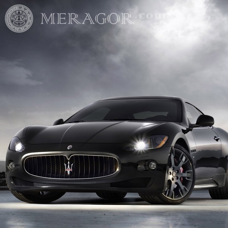 Laden Sie ein Bild eines stilvollen schwarzen Maserati auf Ihrem Profilbild für einen Kerl herunter Autos Transport