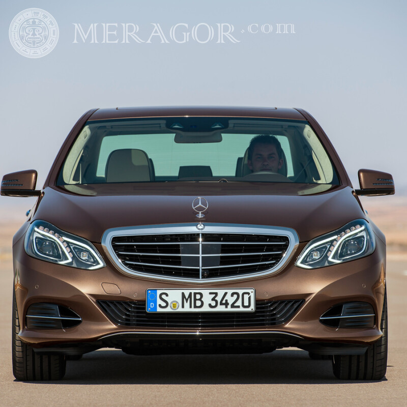 Großer Mercedes lade ein Foto auf dein Profilbild herunter Autos Transport