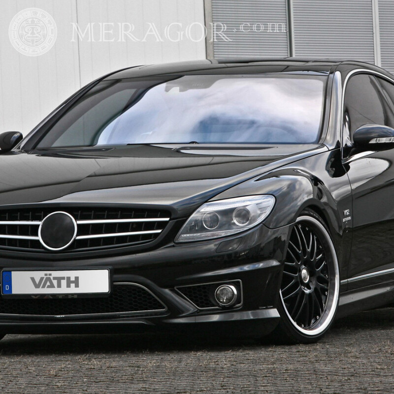 Descarga la foto de un elegante Mercedes negro en tu foto de perfil Autos Transporte