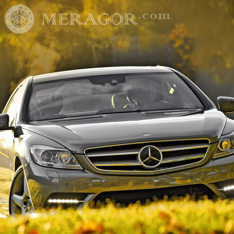 Téléchargez la photo de la Mercedes argentée cool sur votre photo de profil Les voitures Transport