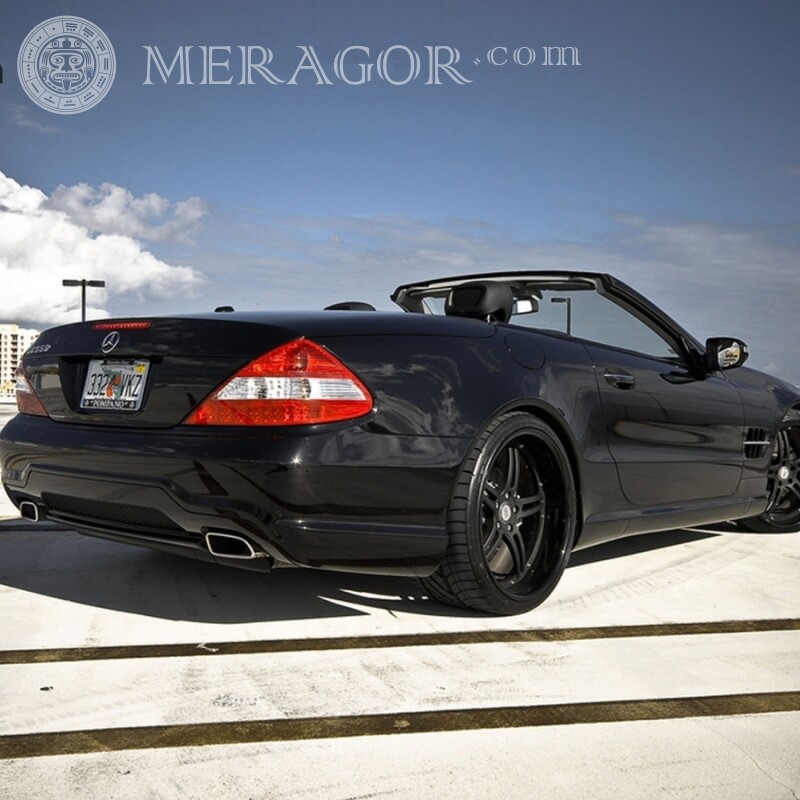 Descarga una foto de un Mercedes negro genial en tu foto de perfil Autos Transporte