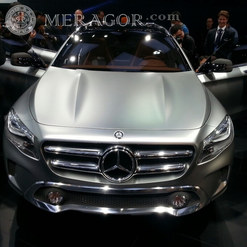 Descarga una foto de un Mercedes elegante para un chico en tu foto de perfil Autos Transporte