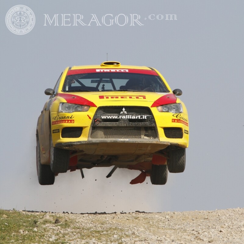Download photo racing yellow Mitsubishi Cars Transport Race